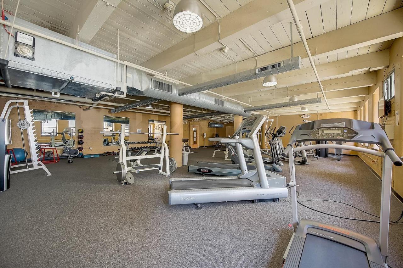 Frontdesk I Sycamore Place Apts Downtown سينسيناتي المظهر الخارجي الصورة
